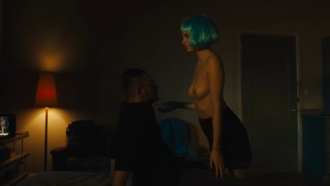 Nola Palmer, Gaite Jansen - Pussy Scenes in Jett s01e09 (2019)